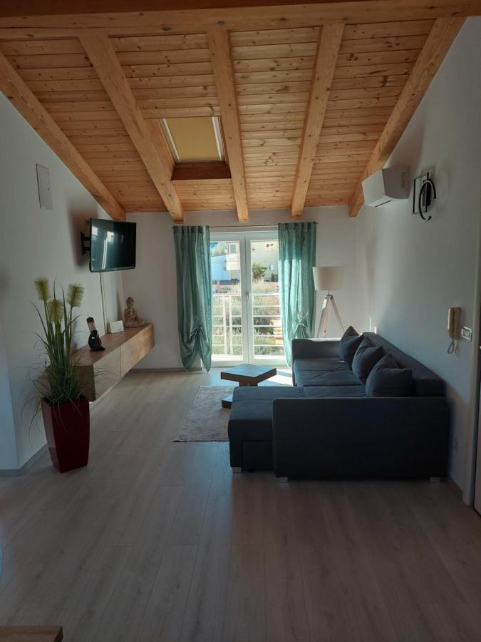 Apartment Julia Funtana Kültér fotó
