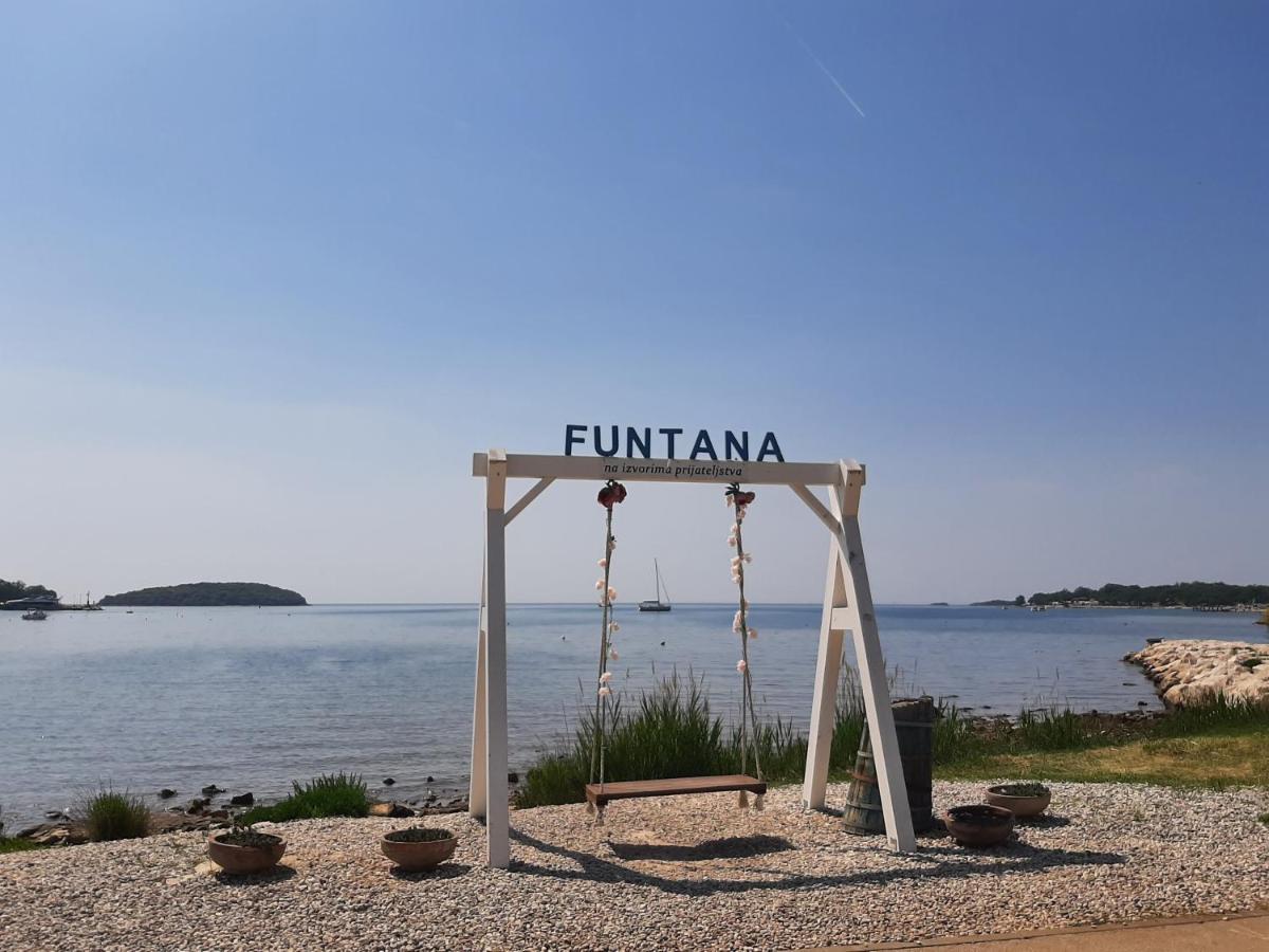 Apartment Julia Funtana Kültér fotó